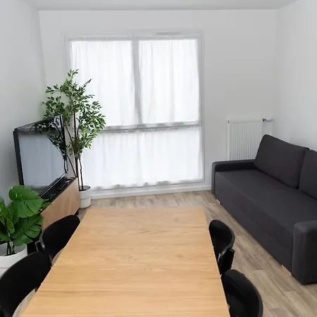Large New - Apartmán Sevran