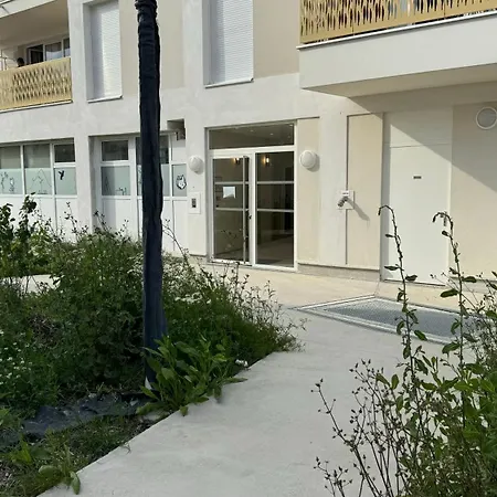 Large New - Apartmán *