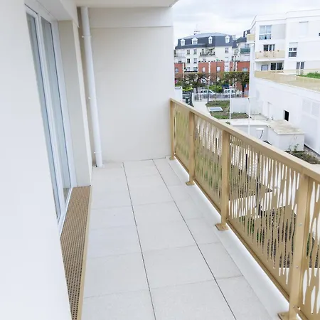 Large New - Apartmán Sevran